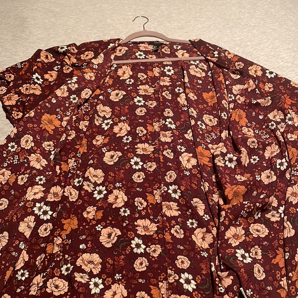 Over throw - Picture 2 of 3